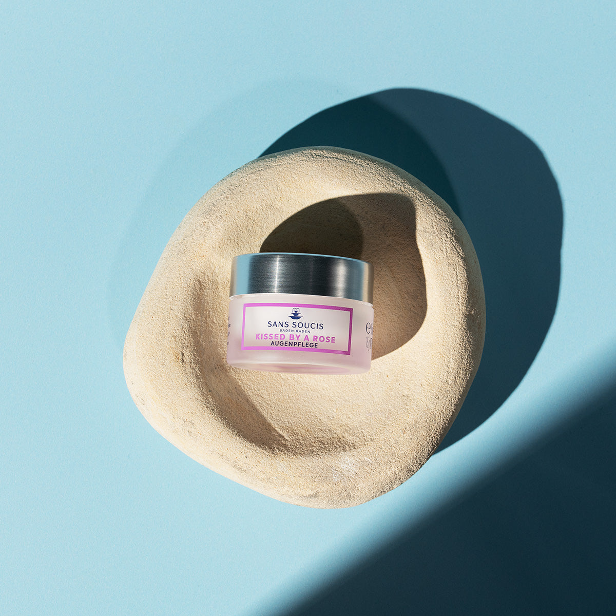 sans-soucis-kissed-by-a-rose-augenpflege-augencreme-15-ml image 3
